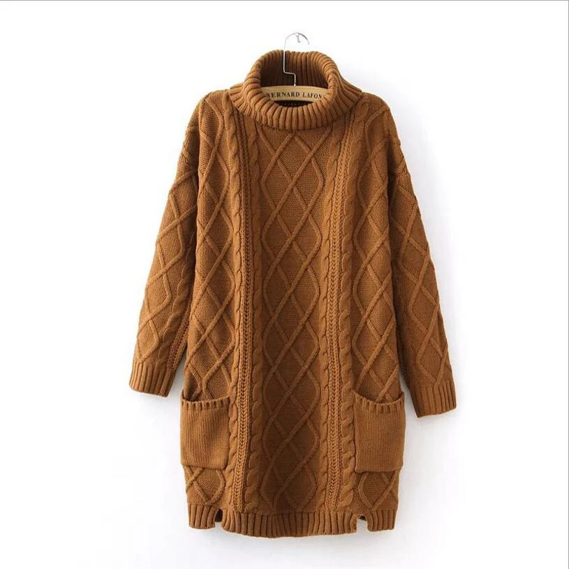 Женское трикотажное теплое платье белое вязаное свитер с высоким воротником и