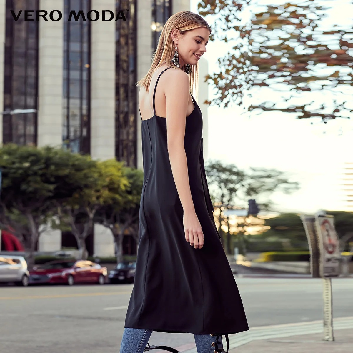 Vero Moda 2019 весна лето новое платье-комбинация с металлическим кольцом на шнуровке |