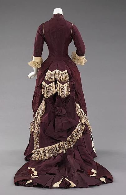 Женское платье с роскошным силуэтом 18-го века | Женская одежда
