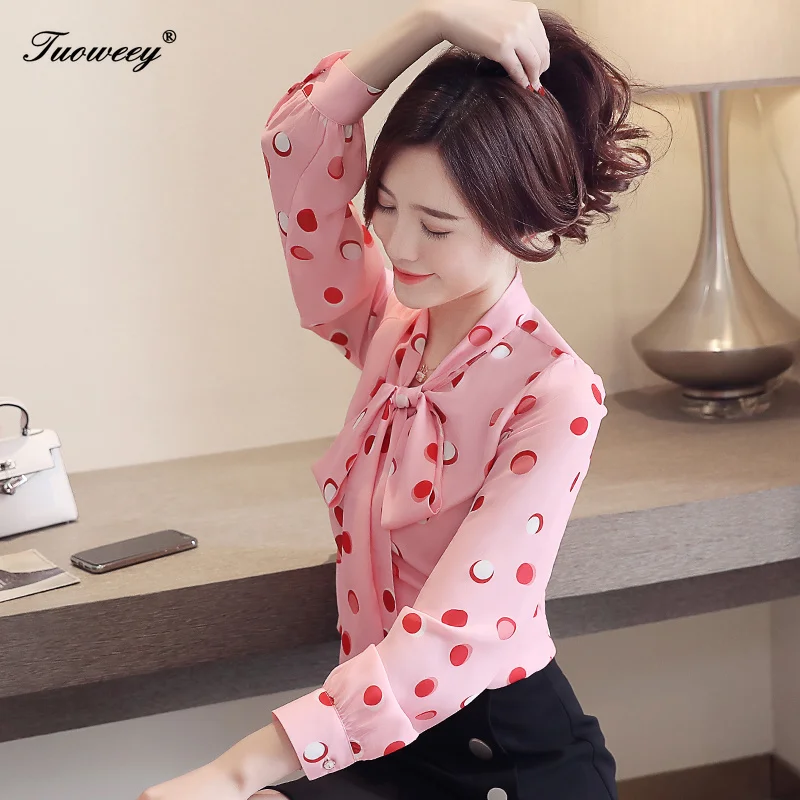 

Fashion white women blouses 2019 long sleeve bow collar office blouse women shirts plus size print chiffon blouse shirt