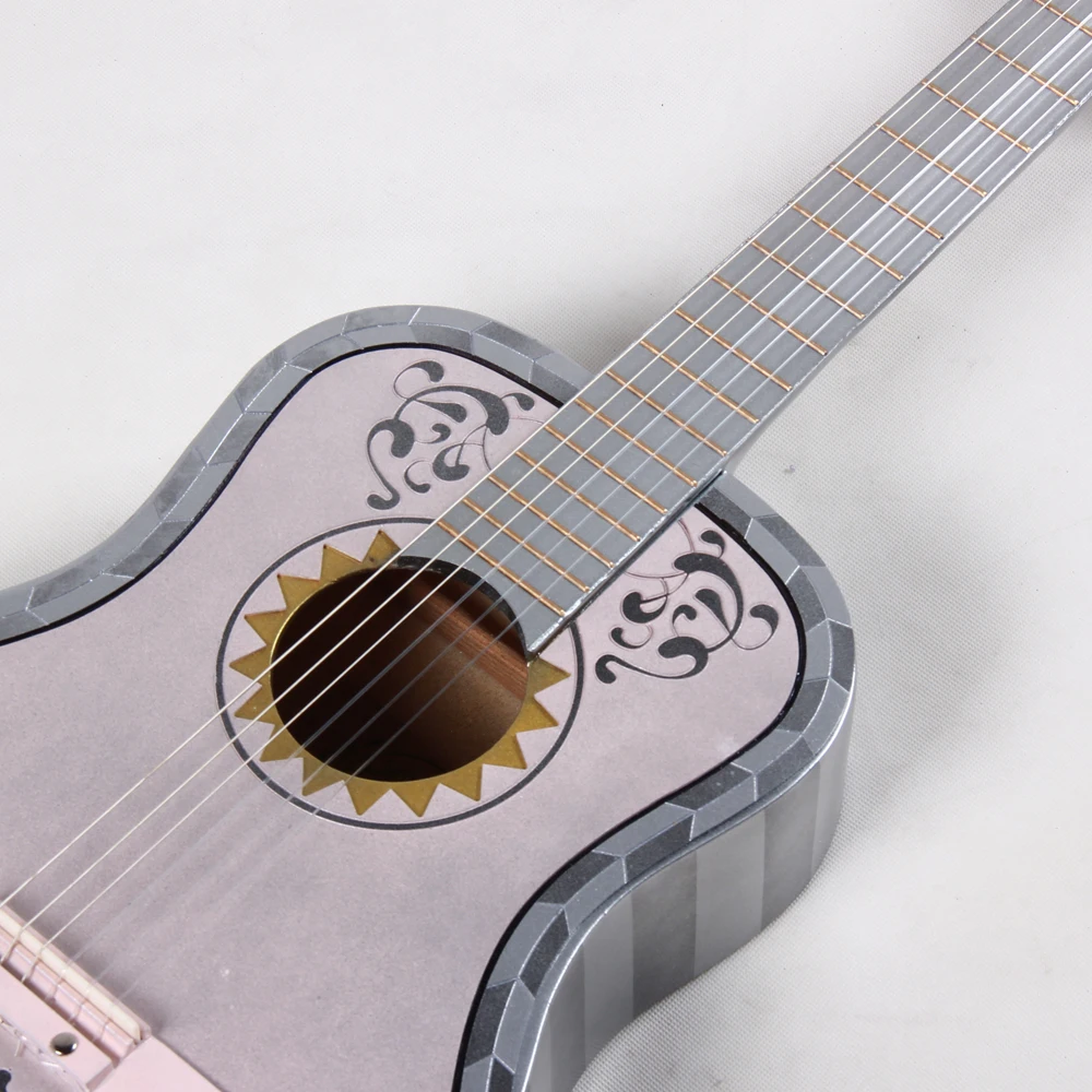 Coco cosplay Miguel Guitar