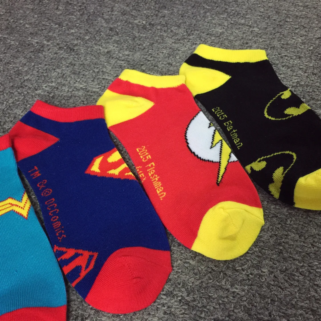 Супер носки с изображениями героев Супермен Бэтмен Капитан Америка мультфильм