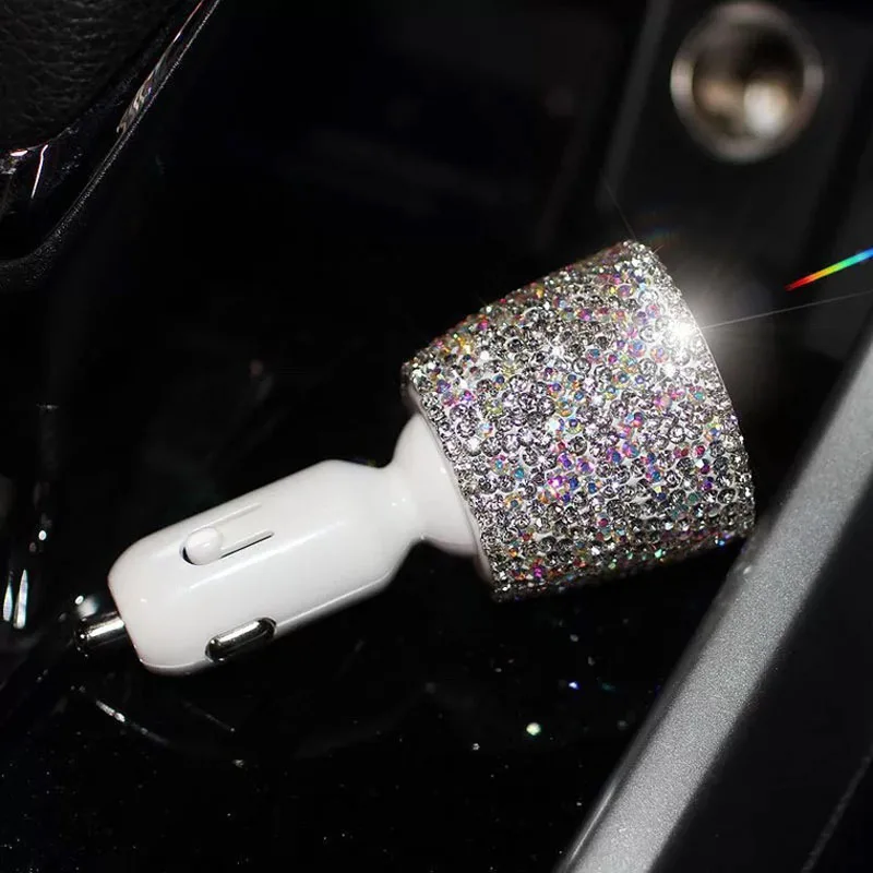 Автомобильное зарядное устройство с кристаллами и стразами двойной USB быстрая