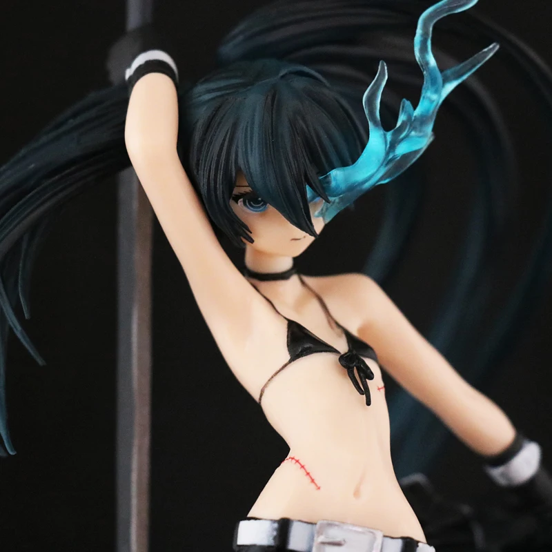 Сексуальная Статуэтка по имени Тарья которая является загадочным персонажем Black