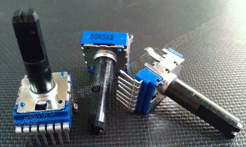 

1pcs Taiwan produces RK14 potentiometer, vertical B50K 23MM shaft..