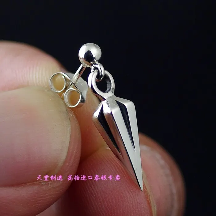 

Japan simultaneously 925 sterling silver rectangular pyramid, Thai silver earrings 1 Pair