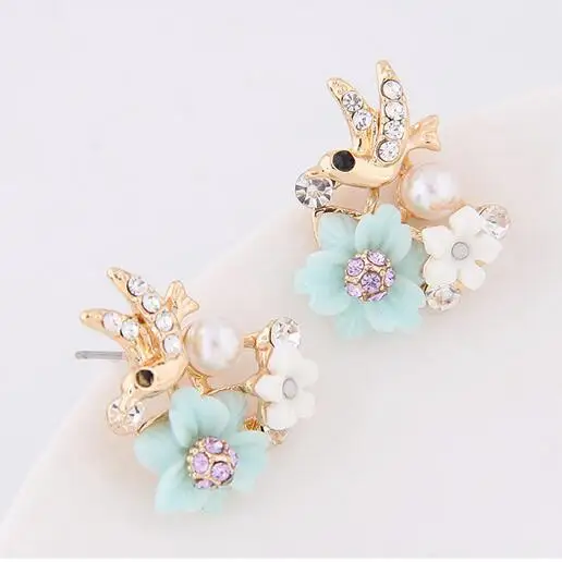 Женские серьги-гвоздики с кристаллами в виде птицы золотые и серебряные