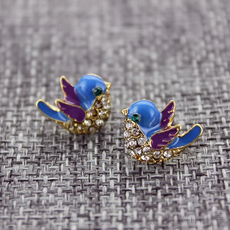 Модные серьги-гвоздики новинка 2014 простые и свежие элегантные восстанавливающие