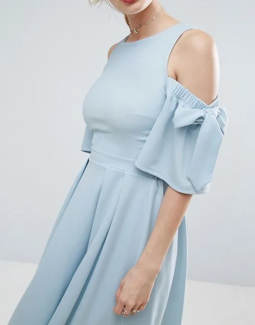 2017 женское платье трапециевидной формы с открытыми плечами и бантом светло