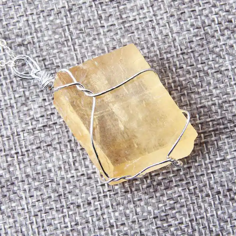 Натуральные Новые DIY драгоценные камни прозрачные кристаллы аметиста зуб ожерелья и подвески Исцеление нерегулярные желтый кальцит кварц маятник