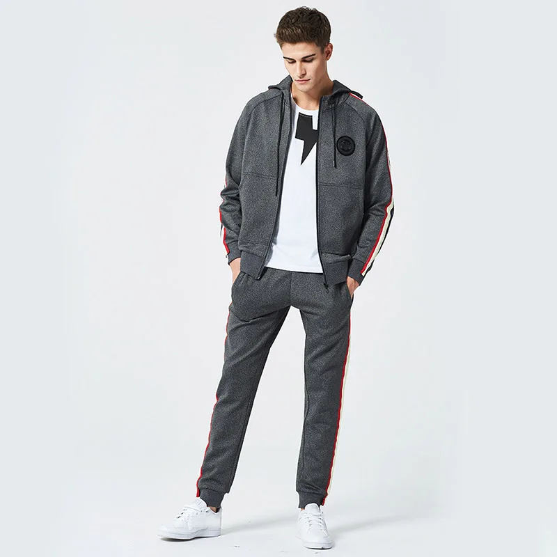 

Mens Suit New Fashion Slim Casual Suit Male Outdoor Hooded Sweatshirts Solid Zipper Coat Stripe Trousers Sportswear WY167