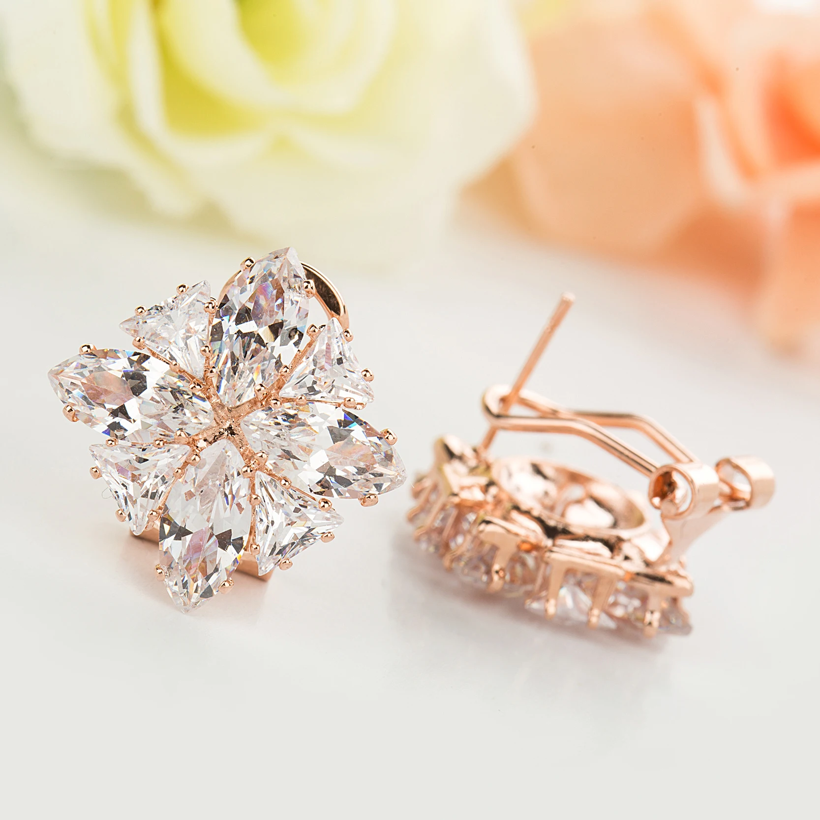 Женские серьги-пусеты Sakura модные роскошные золотые серьги с фианитом для