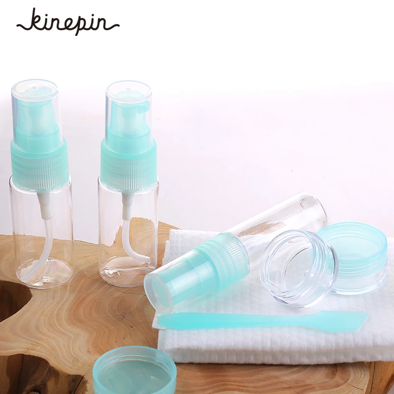 Набор косметических контейнеров Профессиональный дорожный 8 шт. с футляром для