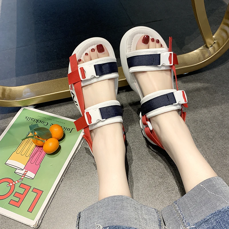 Женские босоножки на платформе сандалии с пряжкой повседневные танкетке 4 см