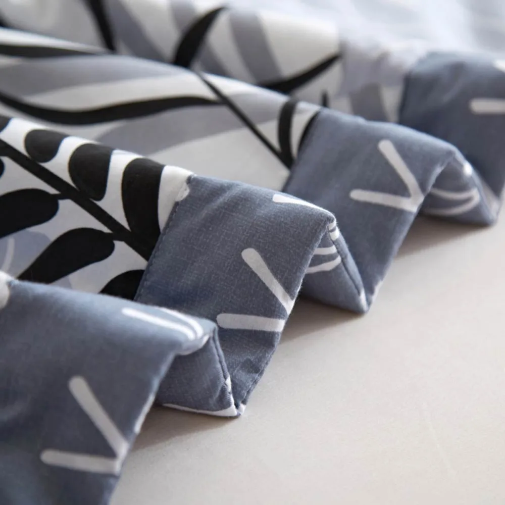 Стеганое одеяло из хлопка с серыми листьями стеганое тонкое летнее Двухслойное