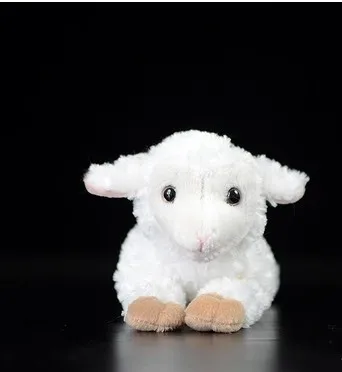 Бесплатная доставка новая мода милая поза лежа маленькая овечья кукла имитация