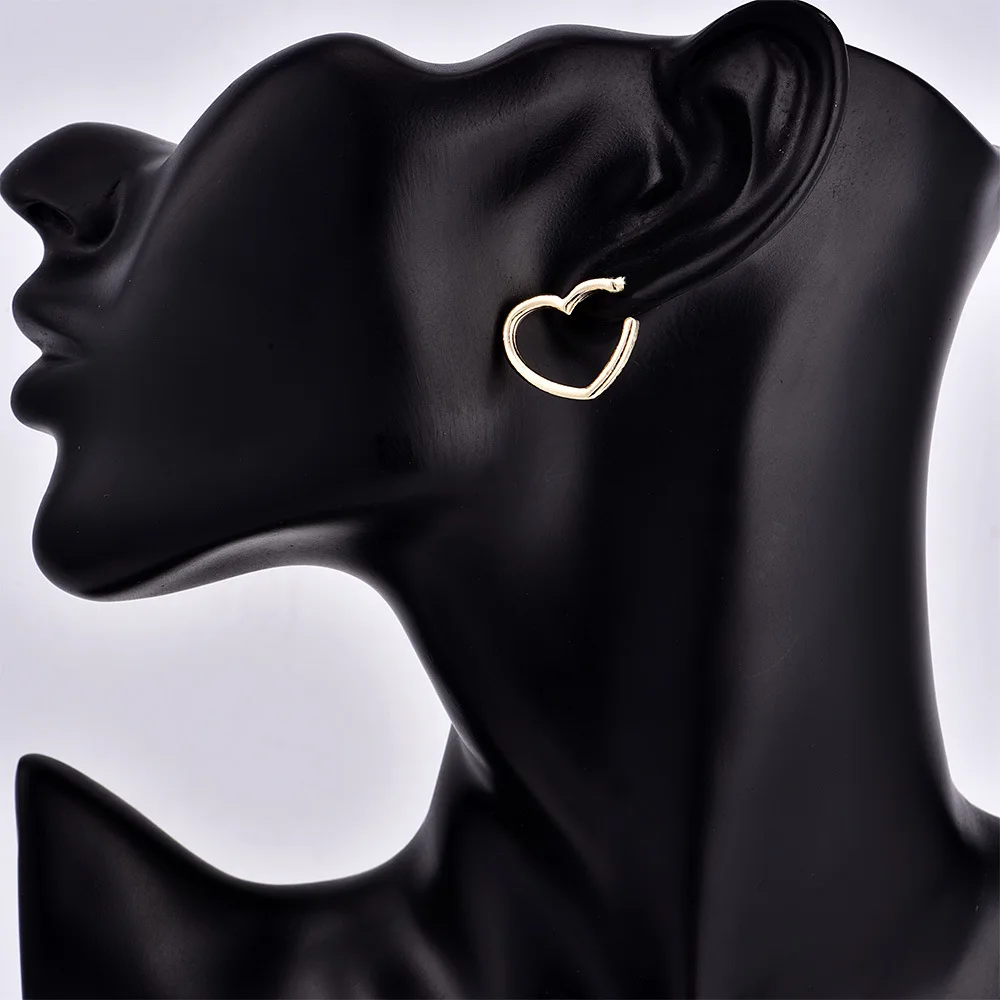 Hollow Heart Stud Earrings Female 2018 Fashion Jewelry Simple Delicate Women Party Earings Gold Silver Color Boucle D Oreille | Украшения и