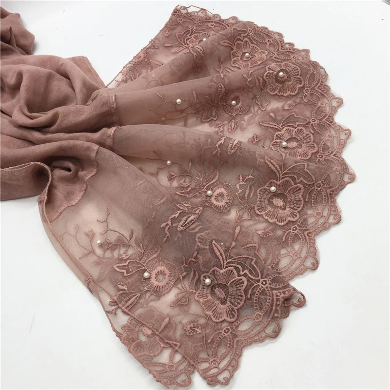 

Fashionable Lace Flower Pearl Head Scarf Women Shawl High Quality Muslim Hijab Scarf Crinkle Plain Coloured Cotton Scarves