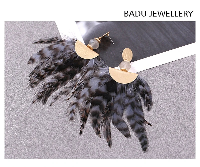 Badu, женские винтажные серьги с перьями, для женщин, серьги-капли из золотого сплава, большие массивные украшения для Хэллоуина, зимы