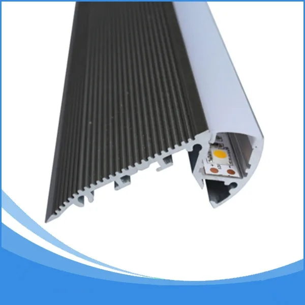 Алюминиевый светодиодный профиль длиной 1 м 10 шт. артикул LA LP37A для лестницы