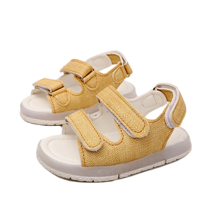 2017 новая летняя детская обувь светящиеся сандалии для мальчиков и девочек легкая