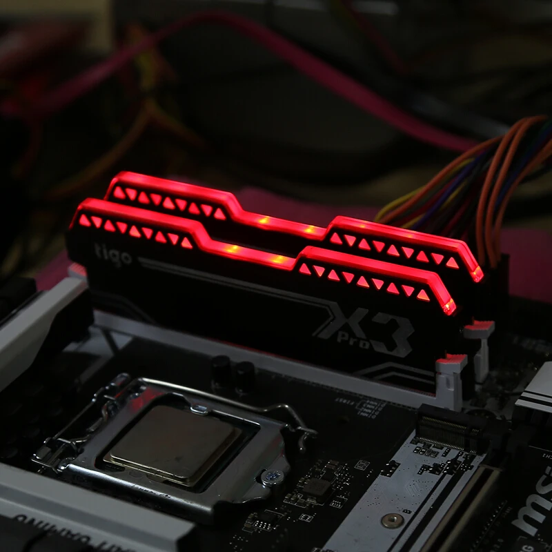 Tigo настольных игр Memoria Оперативная память DDR4 8 ГБ 2400 мГц памяти для ПК светодио