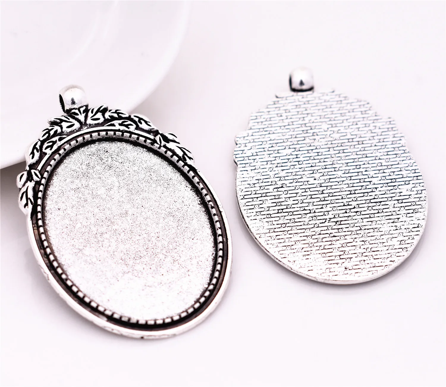 

4pcs 30x40mm Inner Size Antique Silver Plated Simple Style Cabochon Base Cameo Setting Charms Pendant-A1-07