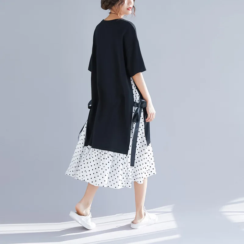 Женское платье большого размера пляжное черного цвета с принтом в горошек