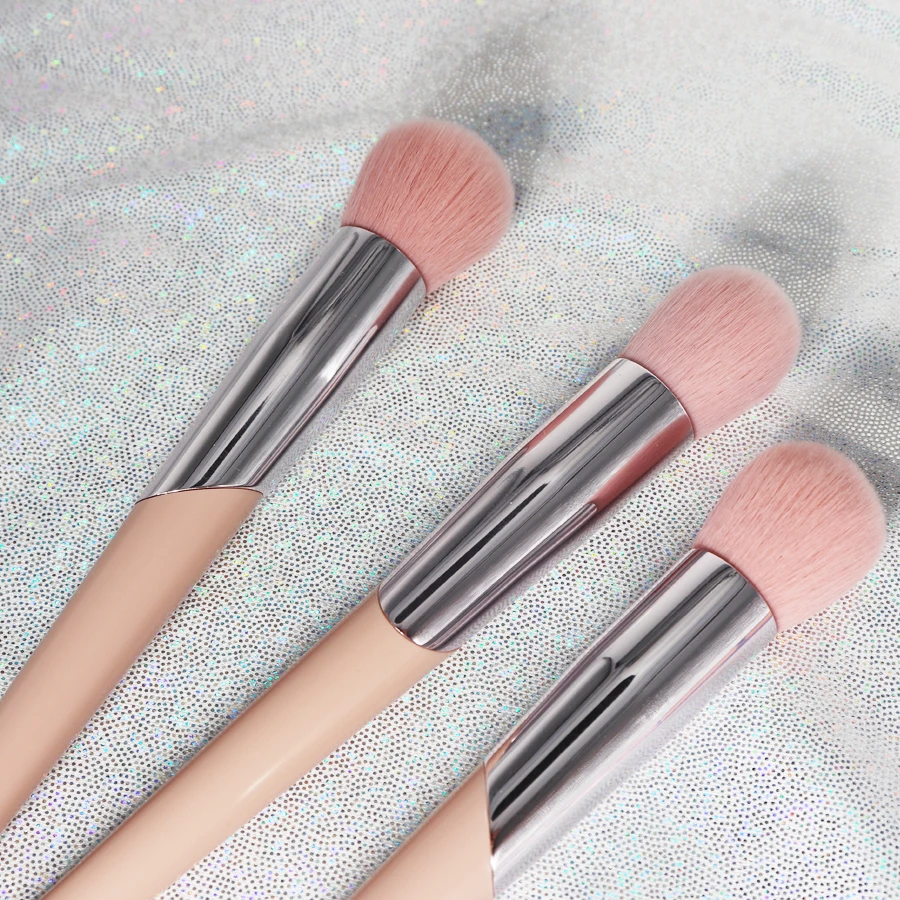 Розовая кисть для теней носа Fenty Style Кисть макияжа среднего размера компактная