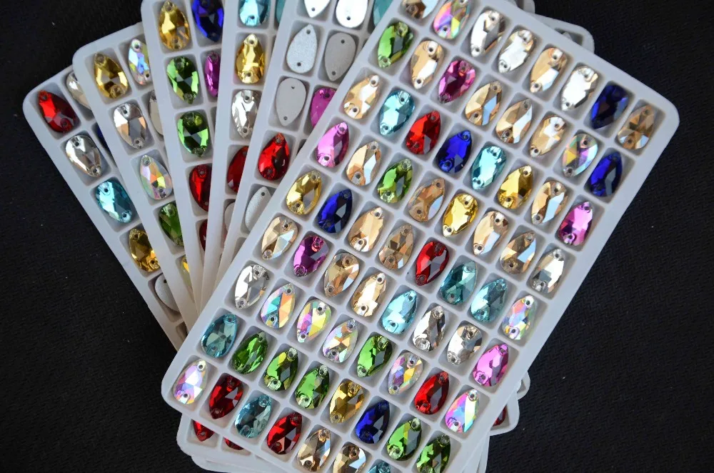 Смешанные цвета стеклянные хрустальные каплевидные пришивные камни с плоской