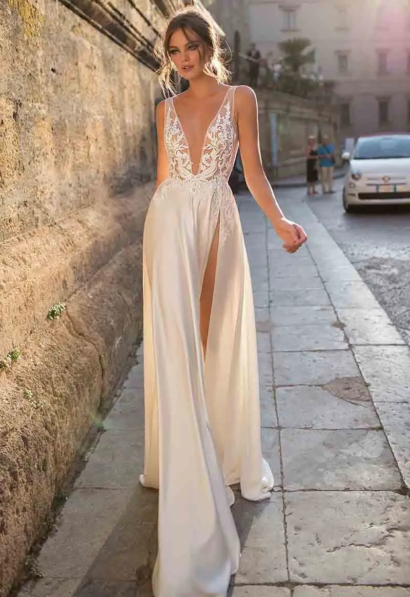 

LORIE Wedding Dress High Split Aline Appliqued lace Bride Dress 2019 New Arrival Boho Wedding Gown Turkey Style