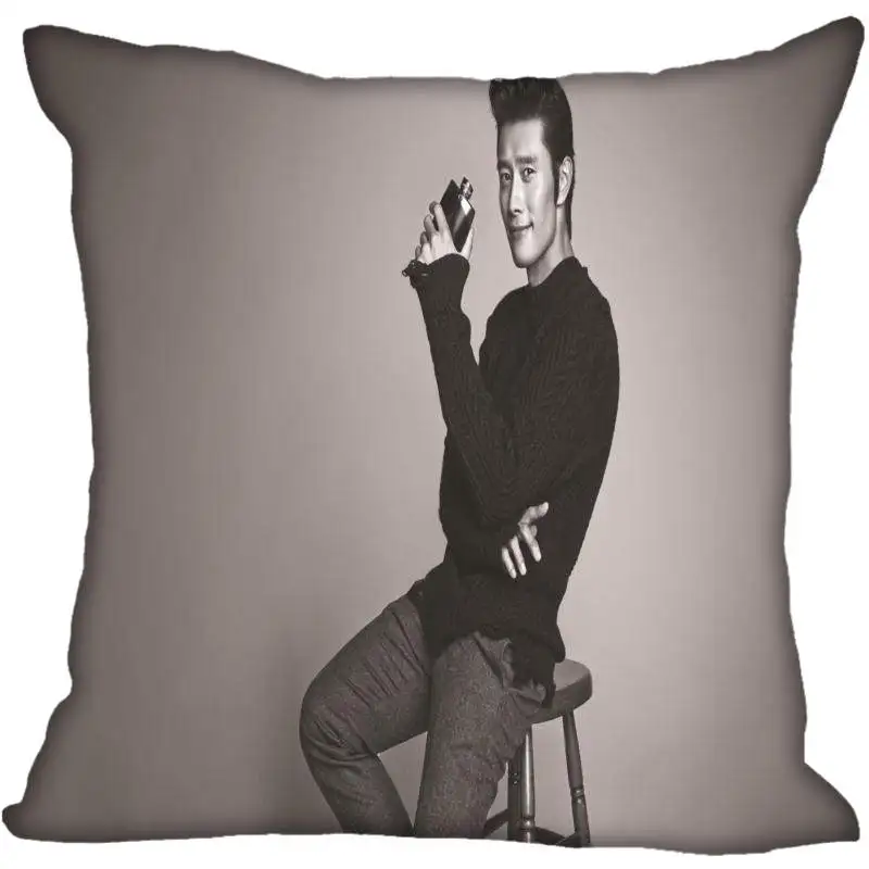 13 На заказ Kpop Lee Byung hun печатные квадратные шелковые наволочки 40x40 см, 35x35 см одна сторона атласная Наволочка логотип - Цвет: 13