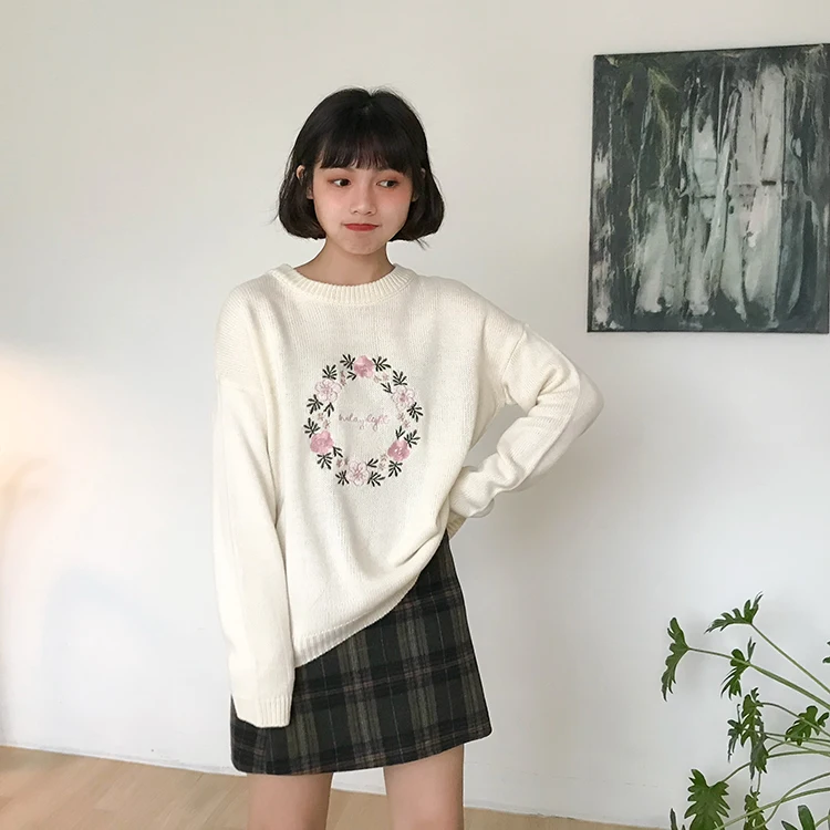 2 colors 2018 autumn and winter round floral embroidery o neck knitted sweaters womens pullovers (F1305) | Женская одежда