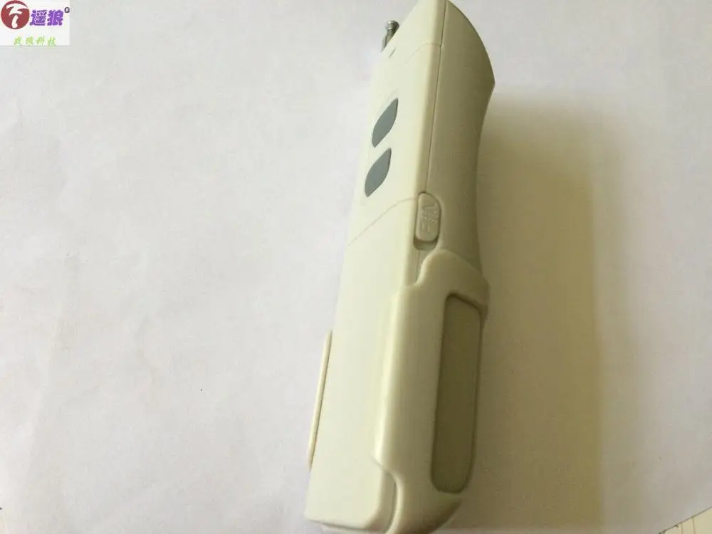 Remote control The new model with a base 3000 meters high power remote has fixed code learning rolling | Электроника