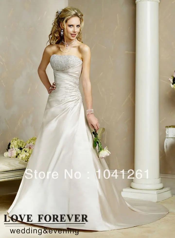 Hot Sale Short Train Sweetheart Top Beading Champagne Satin Wedding Gowns 2012 | Свадьбы и торжества