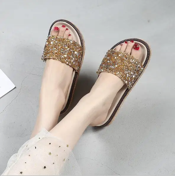 Летние сандалии и шлепанцы женская модная Уличная обувь для отдыха на толстой