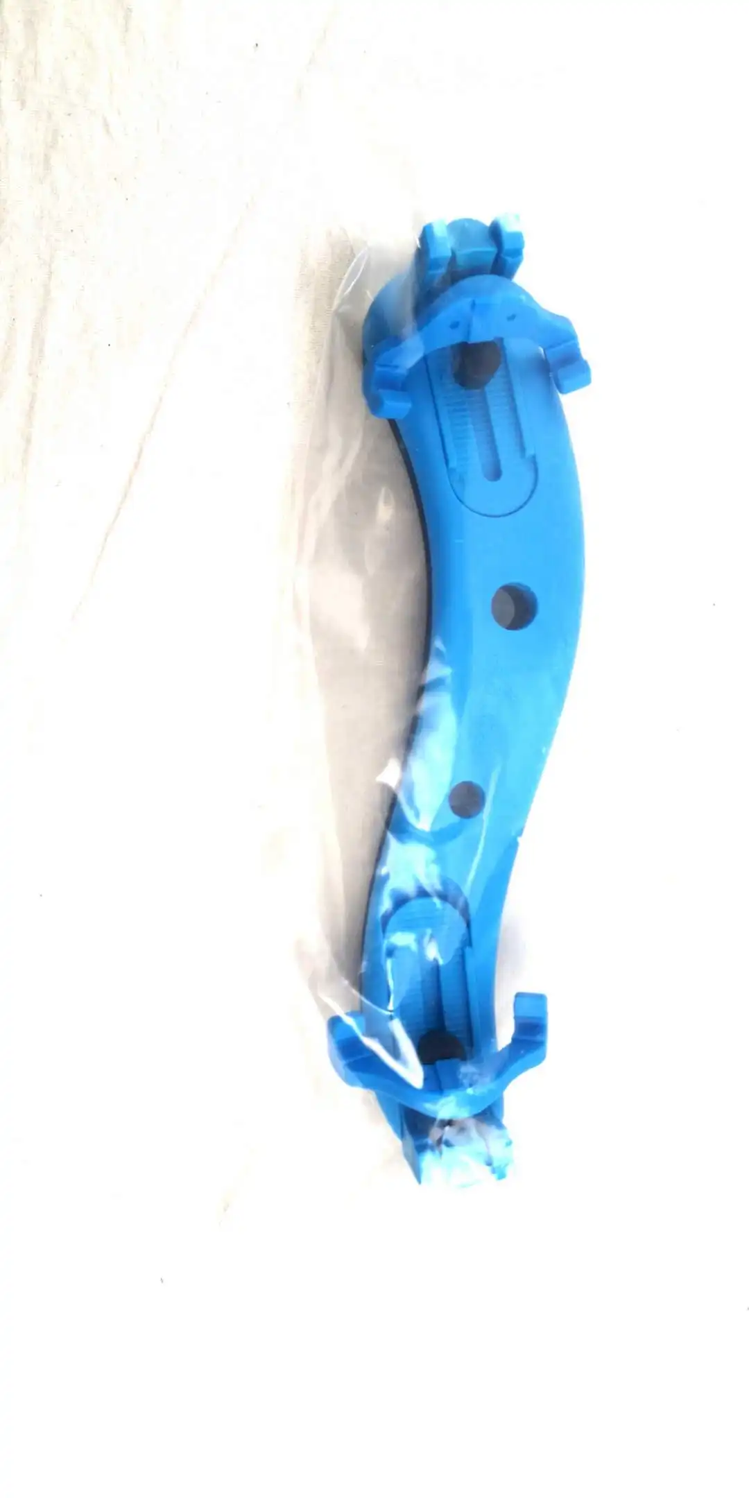 

Violin shoulder bracket. SR-12