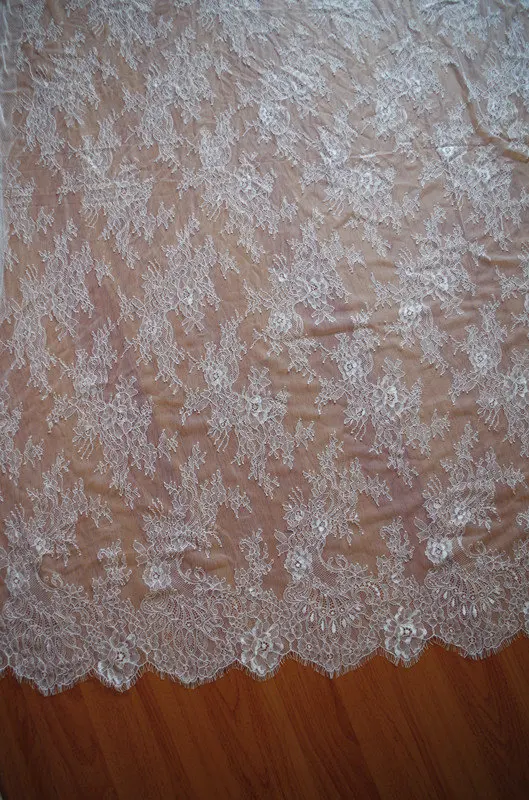 Фото 1 ярд Chantilly кружевная ткань для ресниц Свадебное кружево ретро свадебное