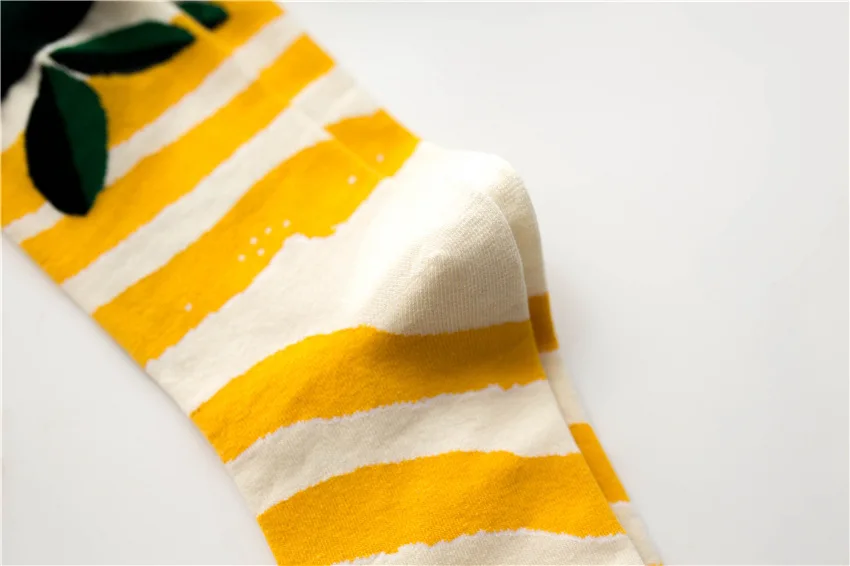 New Unisex Men Women Art Painting Fruit Socks Cotton Fashion Socks Winter Warm Crew Socks Harajuku Funny Socks Cute High Hosiery