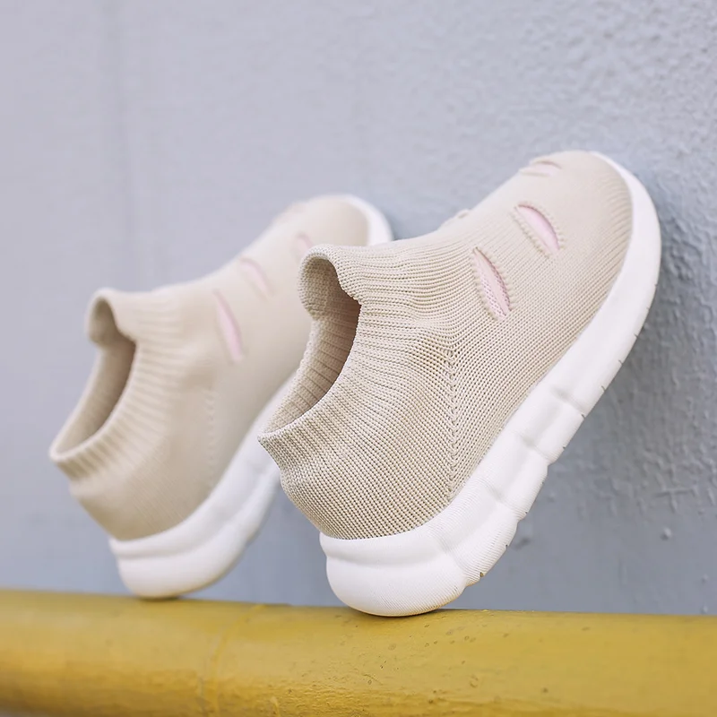 Новые кроссовки для детей мальчика спортивная дышащая обувь девочек трикотажные