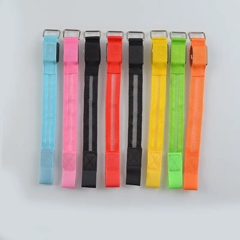 

RD32 LED Nylon Pet Dog Collar Night Safety Glow Flashing Dog Cat Collar Led Luminous Small Dogs Collars using battery