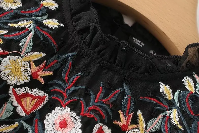 Summer Women Short Sleeve Floral Embroidery Black Jacquard Chiffon Tops And Blouses Camisas Blusas Blancas Femeninas |