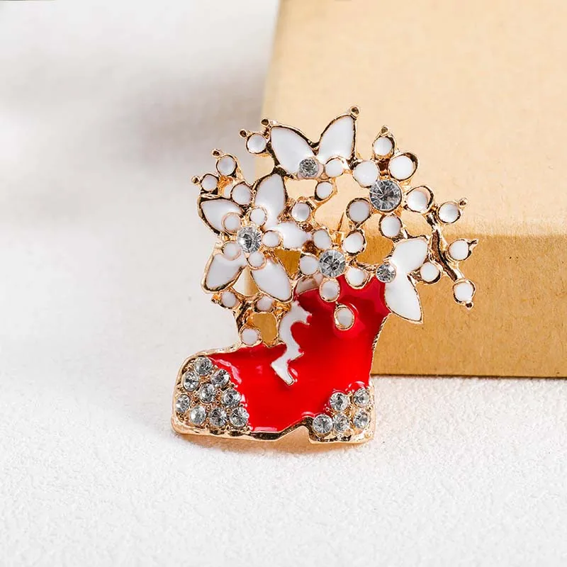 

Hot Enamel Leaf Rhinestone Christmas Boots Brooch Pin Holiday Shoes Brooches Jewelry Gift Accessory Wholesale 12Pcs