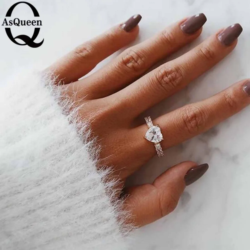 

3 Pcs/Set Heart Necklace Bracelet Ring Charms Jewelry Set Simple Heart Sweater Necklace Bracelet for Women Party Jewelry Gift