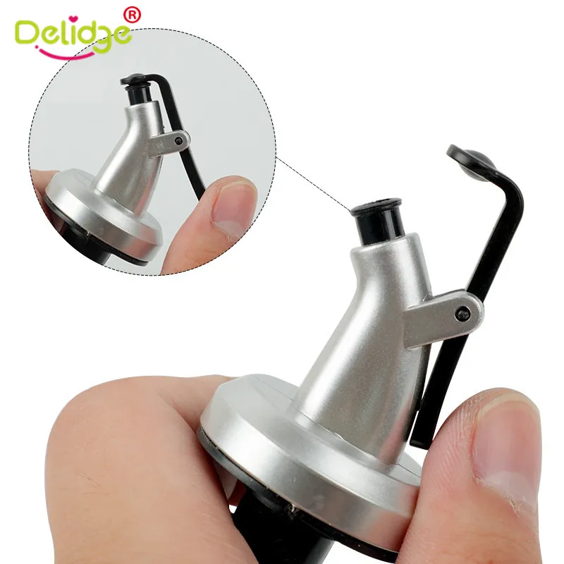 1Pc Olive Oil Sprayer Liquor Dispenser Kitchen Tools for Vinegar Wine Pourers Flip Top Beer Bottle Plug Stopper Accessories |