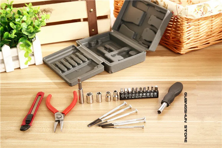 24 pcs Household multifunctional tool set hardware combination tools plier/knife/wrench Ferramenta manual Herramienta de mano |
