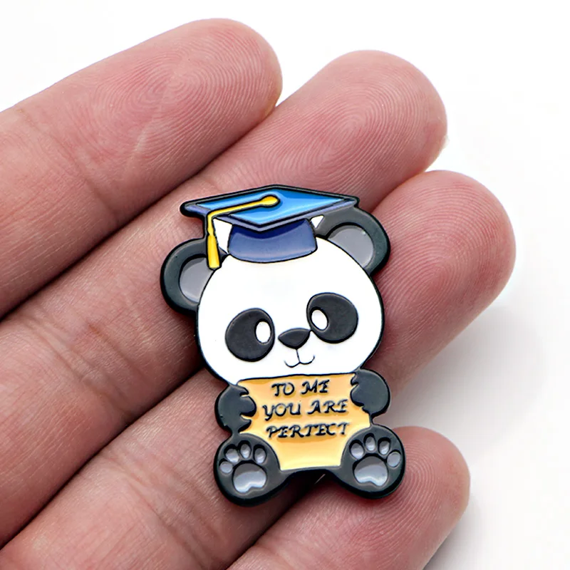 V282 To Me You Are Perfect Panda Pins эмалированные Броши для женщин и мужчин нагрудная булавка мультяшный металлический значок воротник ювелирные изделия Выпускной подарок