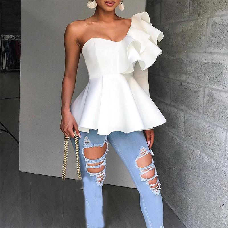 Блузка женская облегающая на одно плечо топ с баской оборками элегантная рубашка