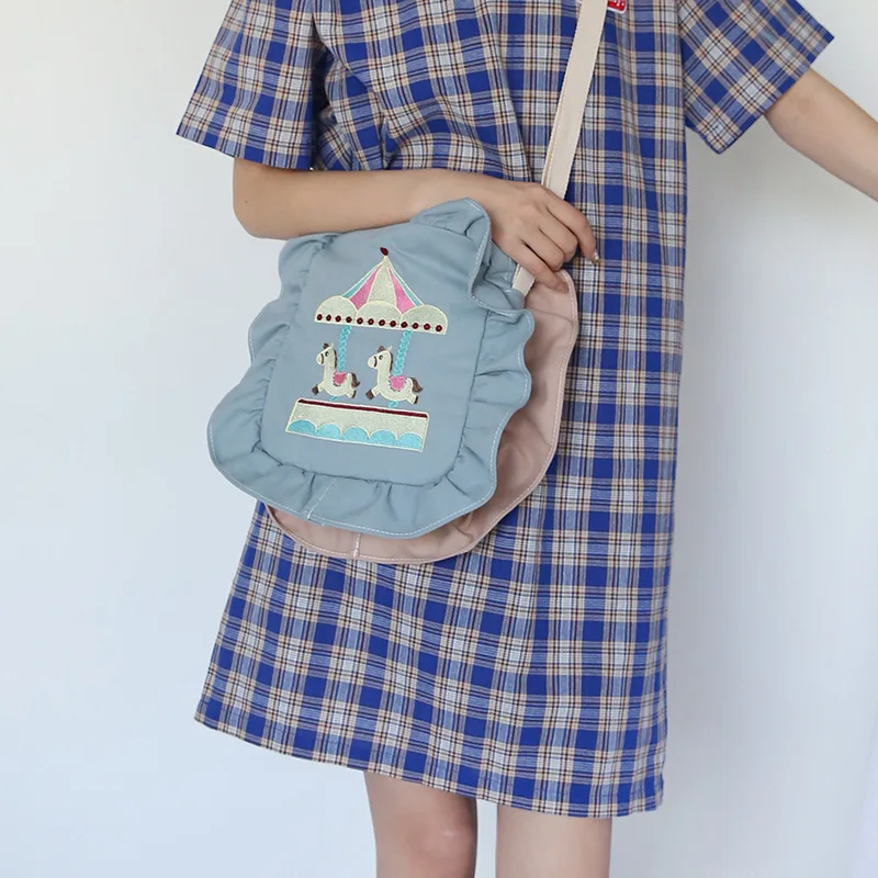 Harajuku Cartoon Embroidery Female Student Handbag 2019 New Hot Women's Color Matching Ruffled Shoulder Bag Messenger | Багаж и сумки