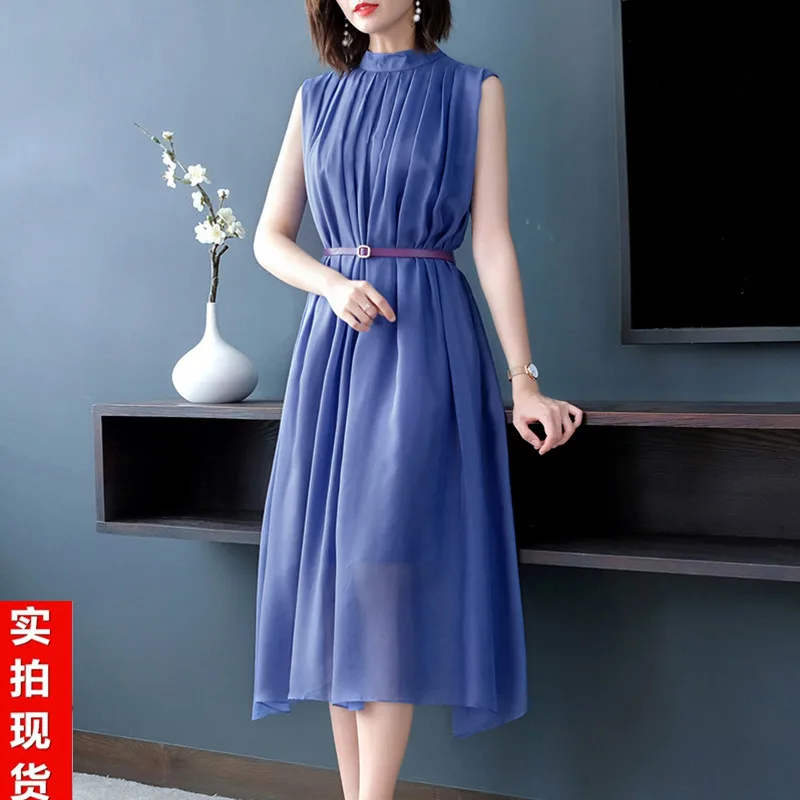 Шелковое летнее женское платье новое без рукавов с высоким воротником длинное из